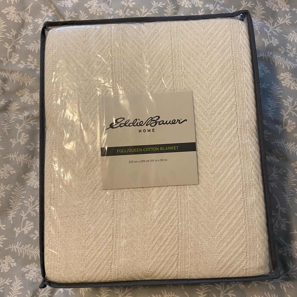 Eddie Bauer cotton blanket